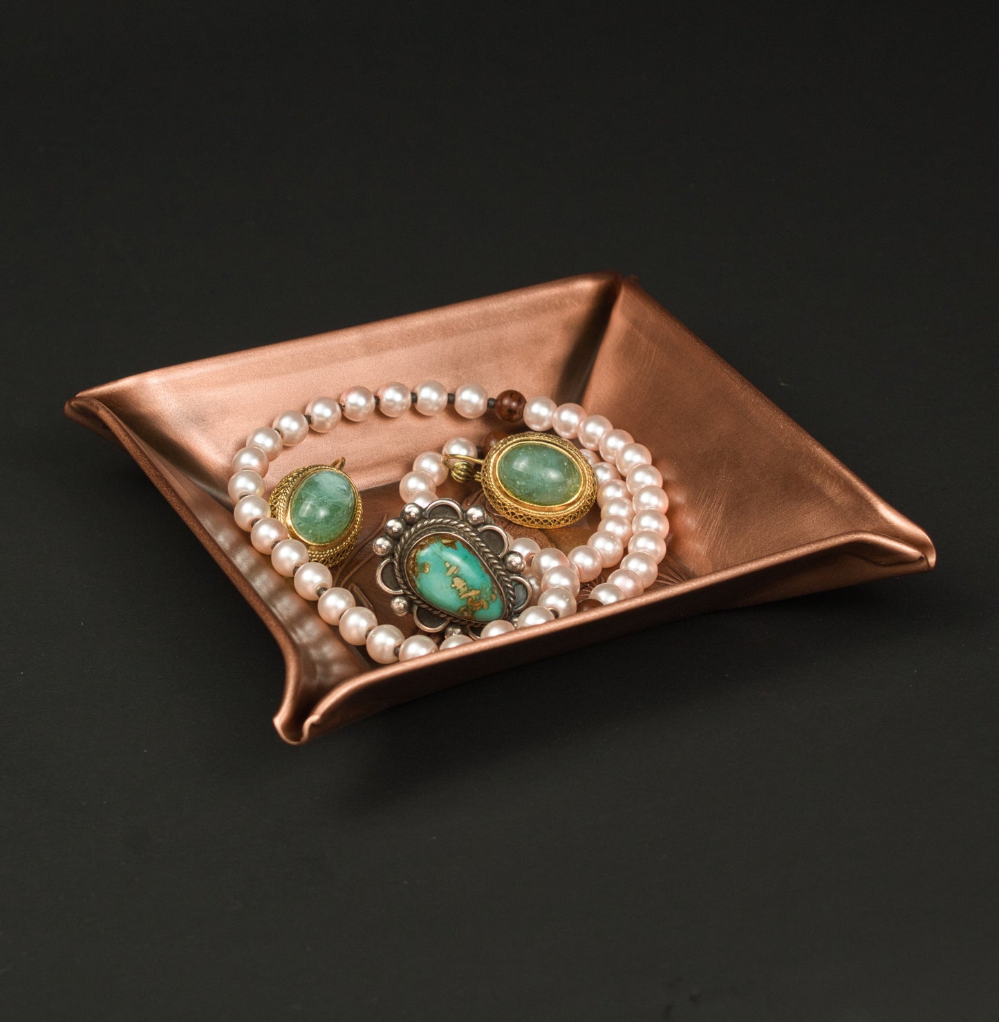 Handmade Pinecone Tray, 4" x 4", PCR44