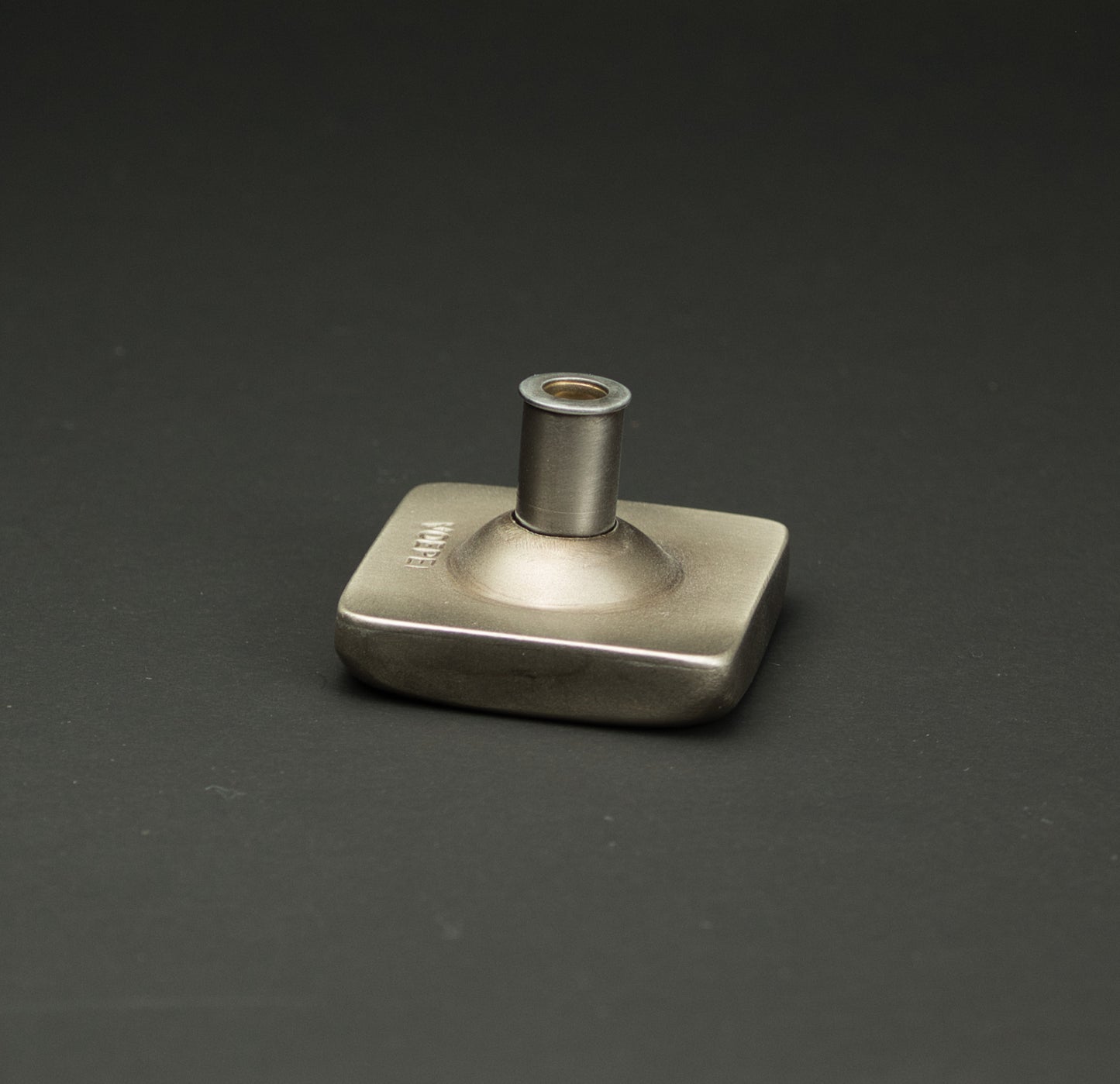 Heron Knob, Nickel/Silver, 1.5" x 1.5", Facing Right