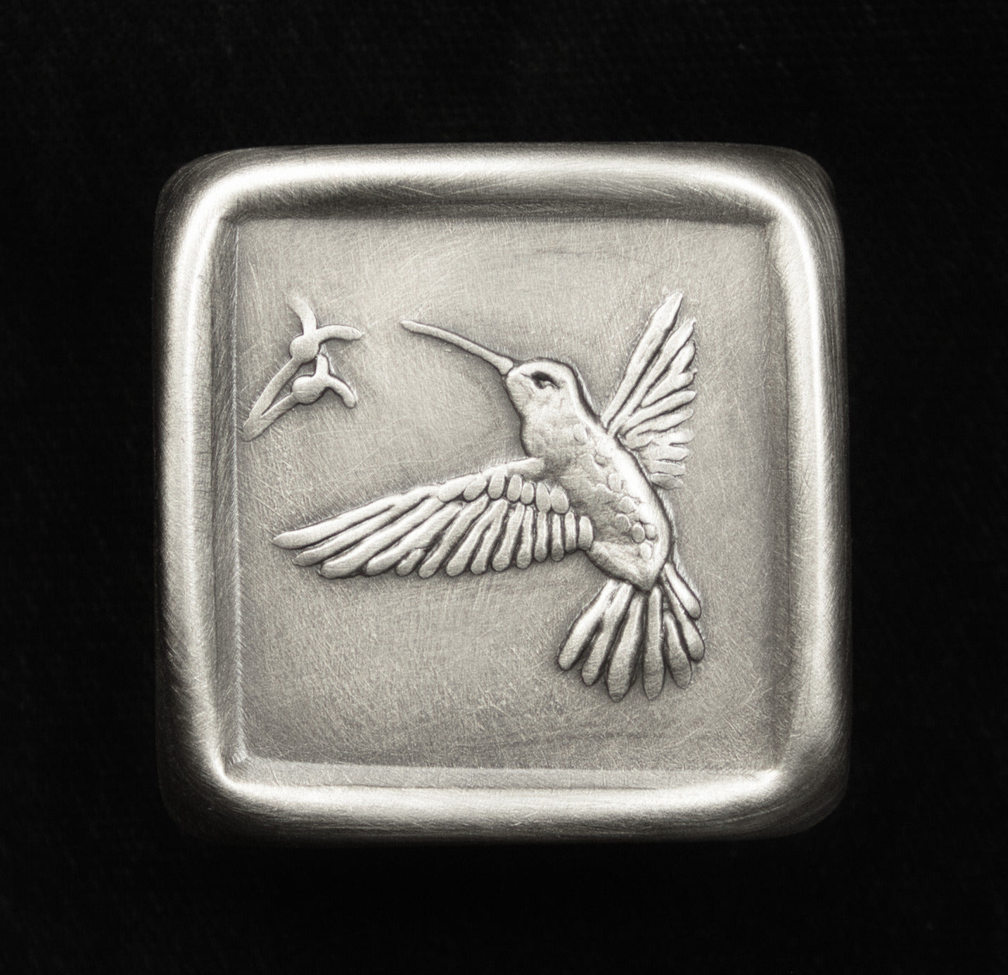 Hummingbird Knob, Nickel/Silver, 1.5" x 1.5", Facing Left