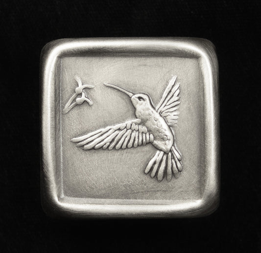 Hummingbird Knob, Nickel/Silver, 1.5" x 1.5", Facing Left