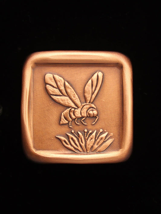 Honey Bee Knob, Copper, Design "A", 1.5" x 1.5"
